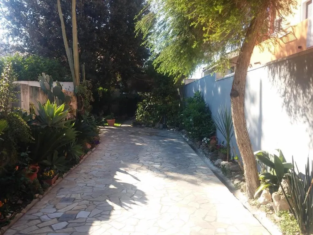 דירות אסמיני Cla House 0*,